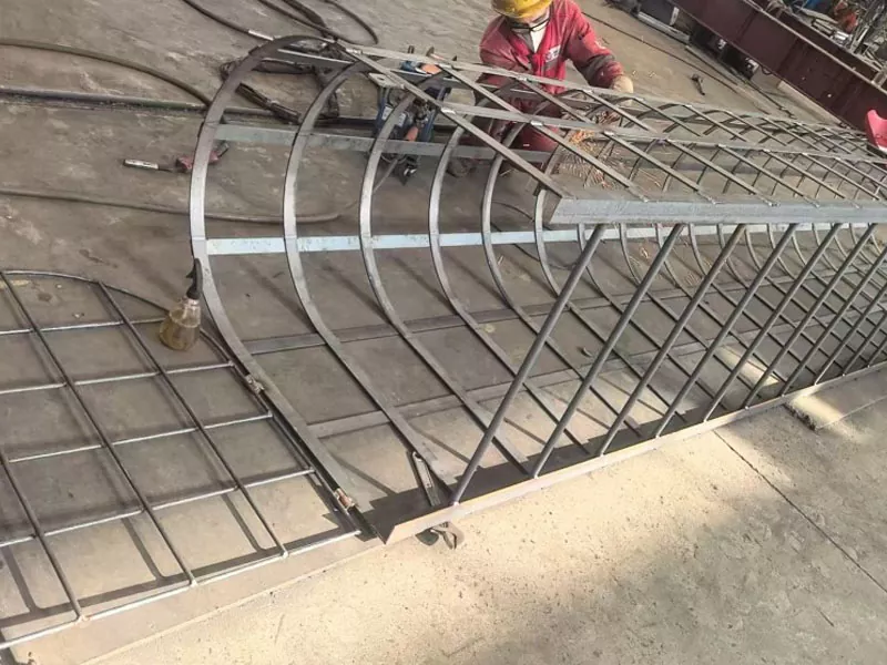 What Essential Design Factors Should You Evaluate When Selecting Steel Ladders For Industrial Infrastructure?